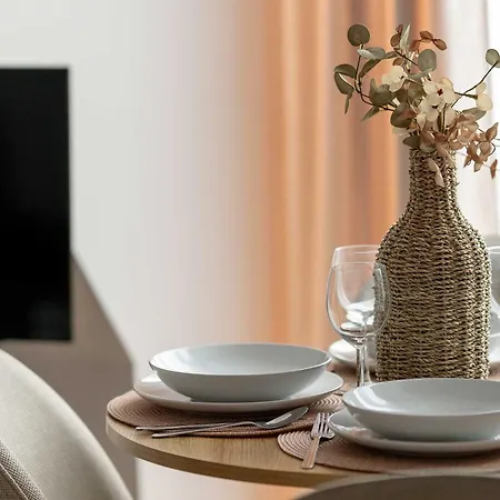 Apartmán Bright And Elegant Old Town Garbary With Air Conditioning By Renters Prestige Poznaň
