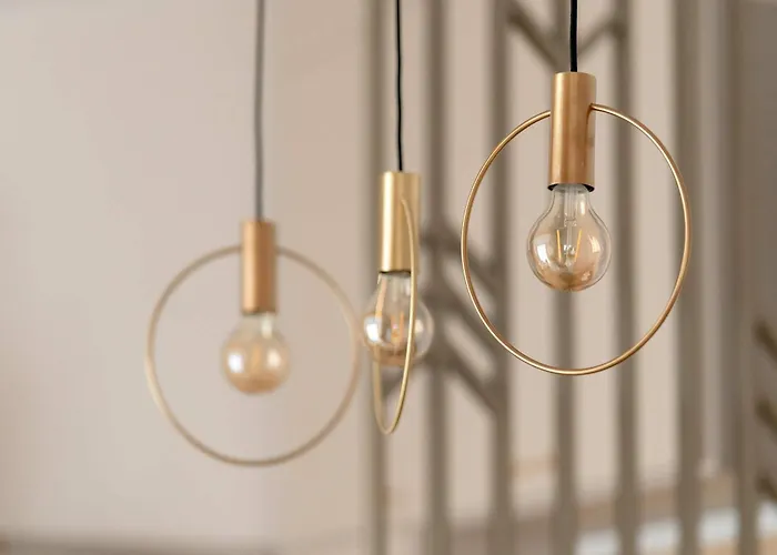 Bright And Elegant Old Town Garbary With Air Conditioning By Renters Prestige